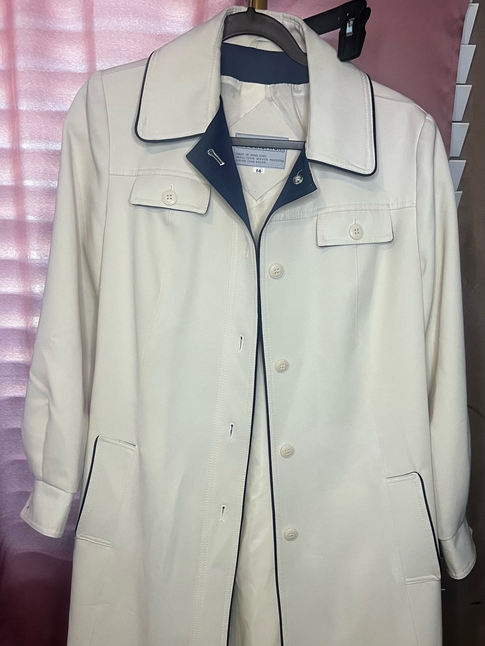 Weatherwell vintage Women's Cream Trench Coat with Navy Trim